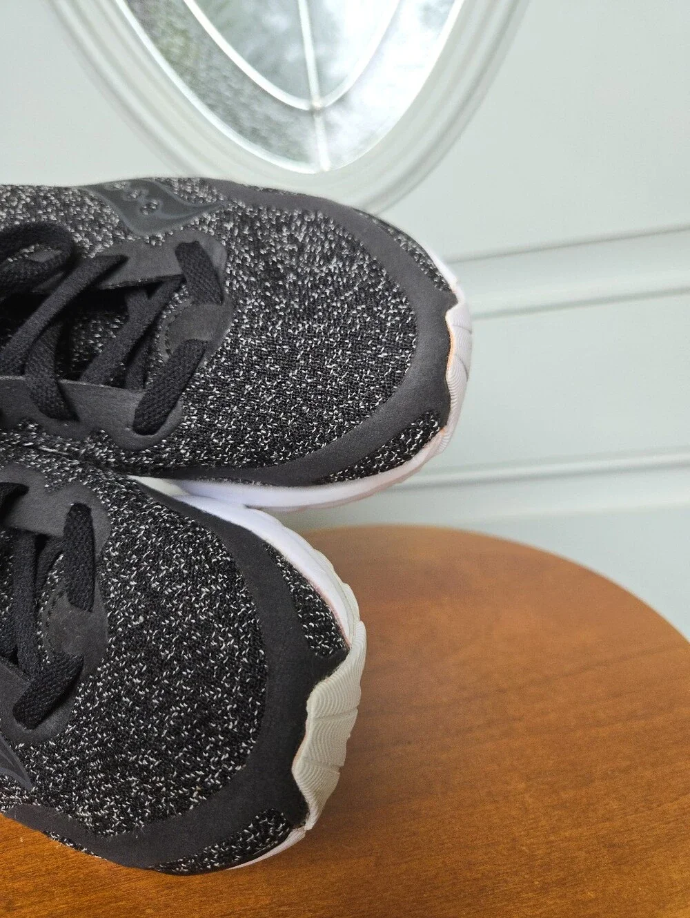 Saucony Liteform Feel Black Sneakers